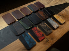 Pick Holder Minimalist Wallet